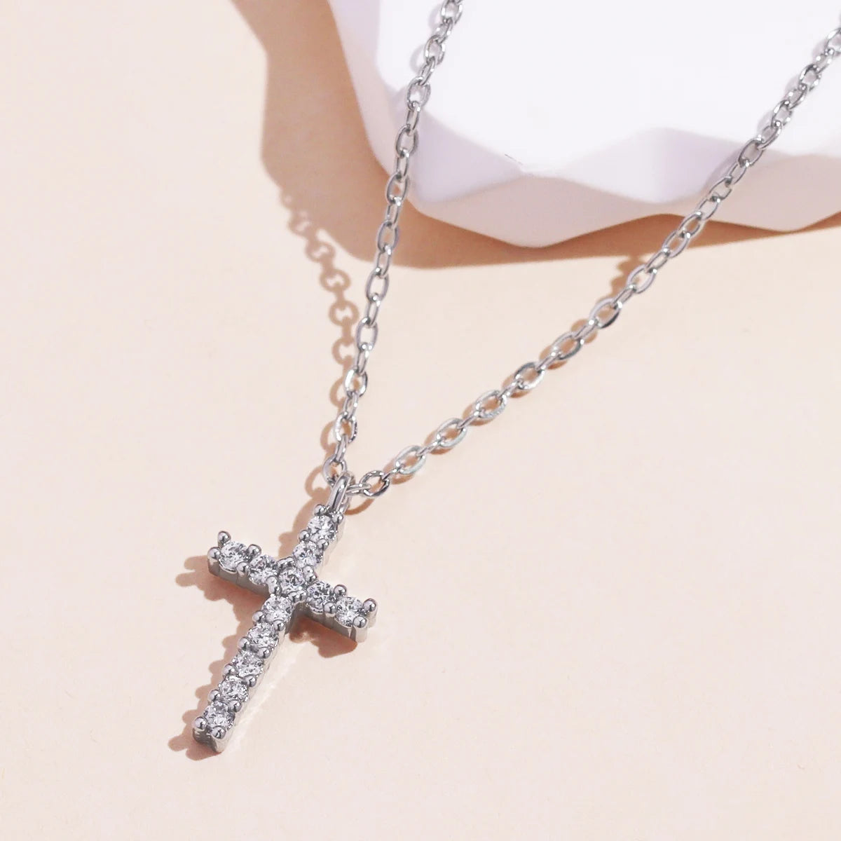 Fashion New Zircon Inlaid Cross Necklace Pendant Jewelry for Women Gold Color Long Clavicle Chain Necklaces