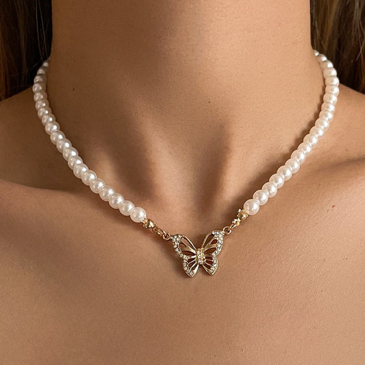 Vintage Elegant Simulated Pearl Necklace